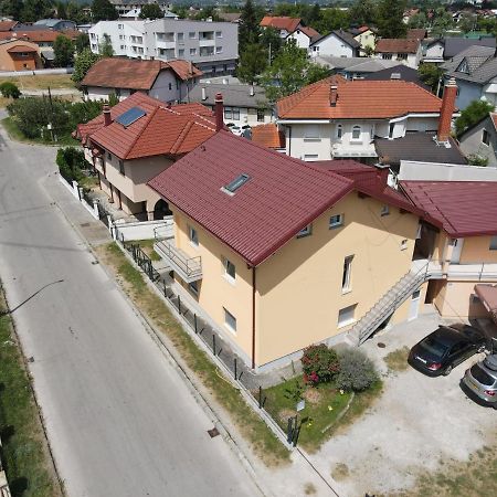 Apartments Aqua Resa Bihac Bagian luar foto